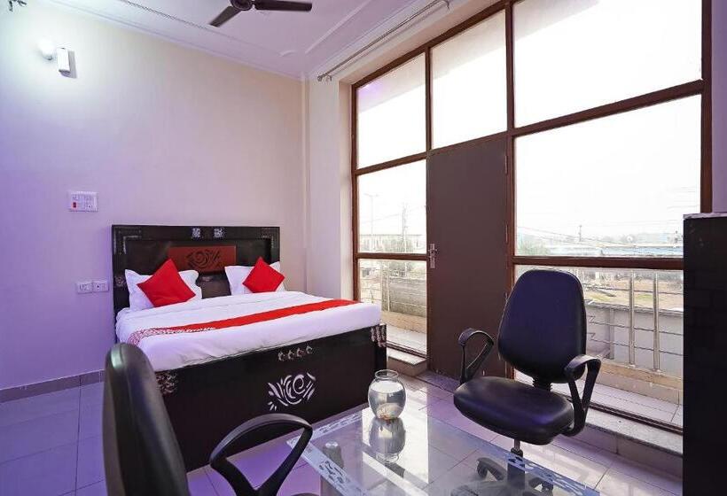 三人经典房间, Oyo 49403  Osaka Inn