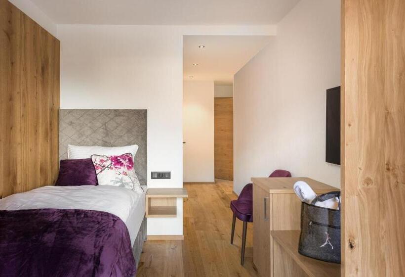 اتاق استاندارد یک نفره, Boutiquehotel Die Alpbacherin