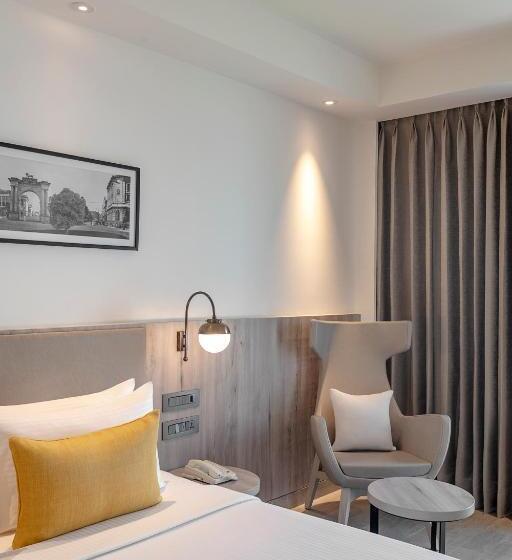 带大床的行政房间, Lemon Tree Premier New Town Kolkata