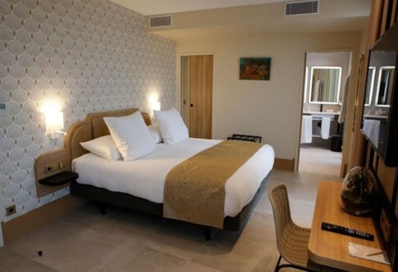 Номер Superior Вид на Море, Splendid Hôtel & Spa