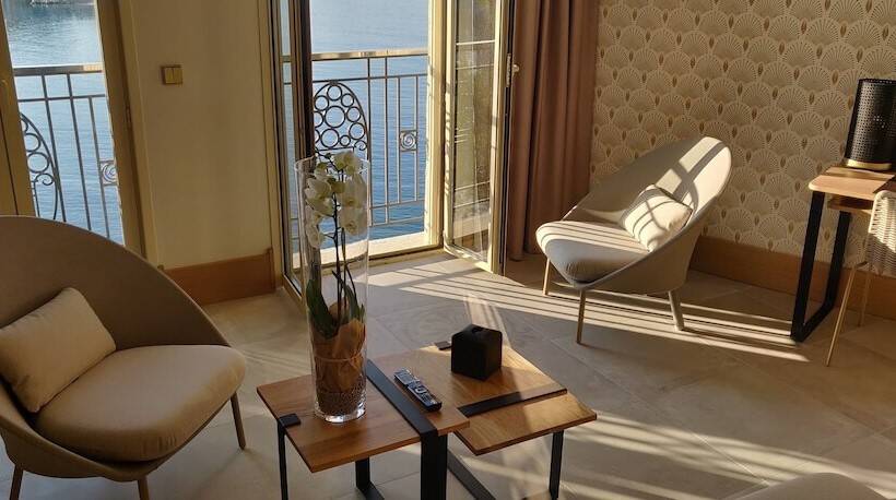 Люкс Семейный 2 Спальни, Splendid Hôtel & Spa