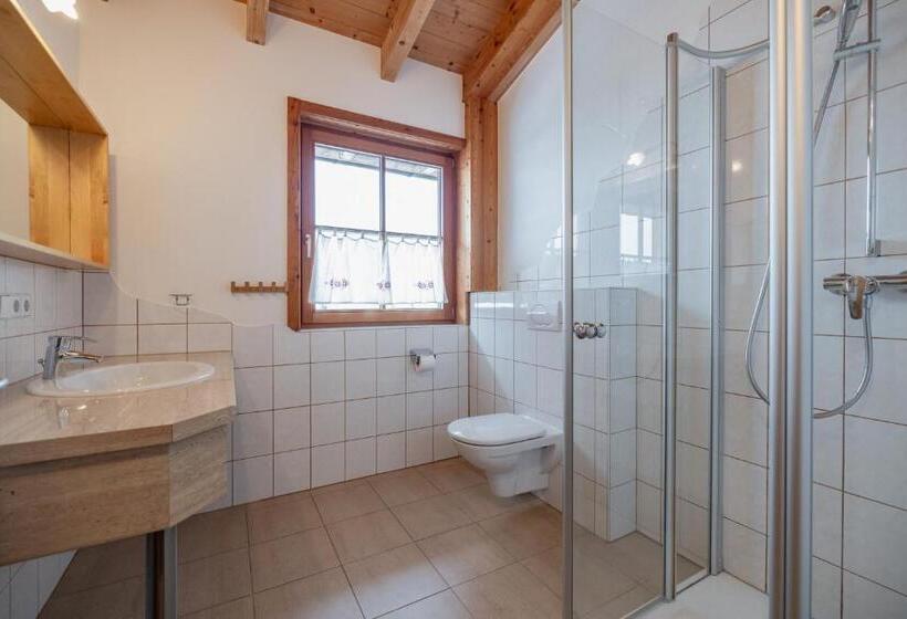 Апартаменты 2 Спальни с Балконом, Schullerhof
