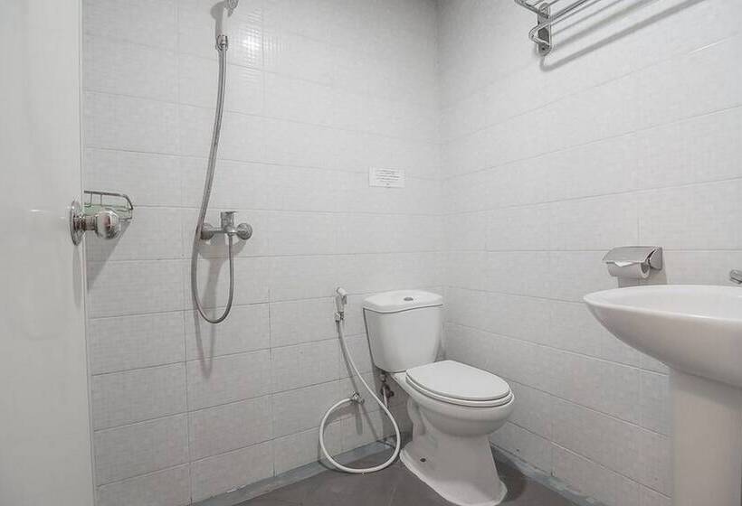 家庭间, Reddoorz Plus Near Undip Pleburan