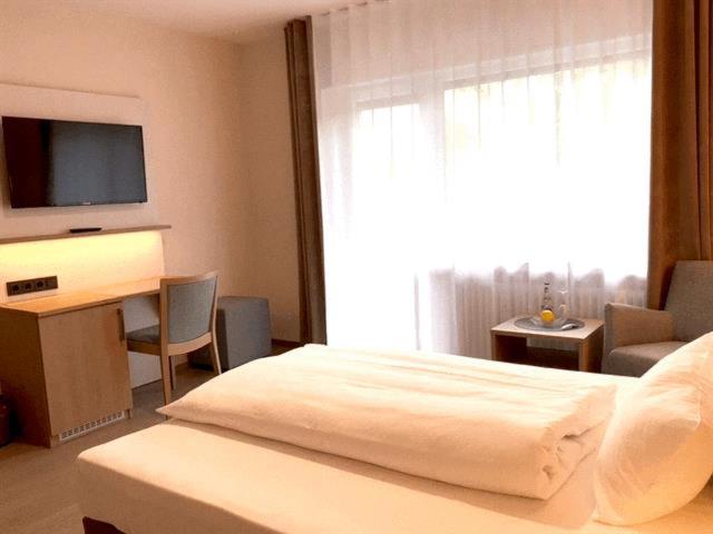 اتاق سوپریور یک تخته, Thermalhotel Kemper