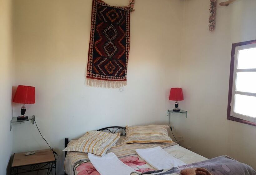 스탠다드 트리플 룸, Gite Kasbah La Palmeraie
