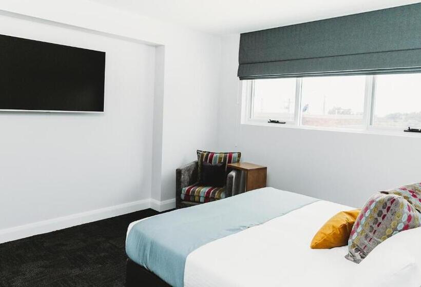 Номер Стандарт Кровать Кинг Адаптированный для Инвалидов, Coniston Hotel Wollongong