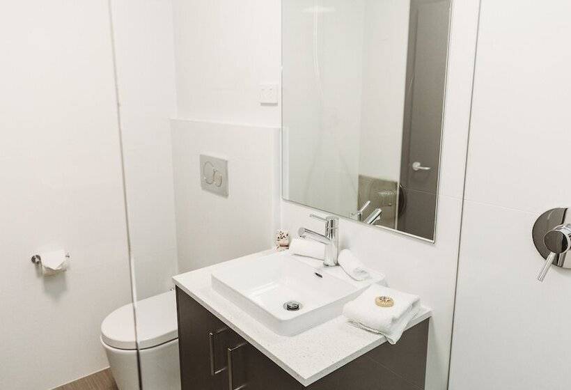 Номер Deluxe с Балконом, Coniston Hotel Wollongong