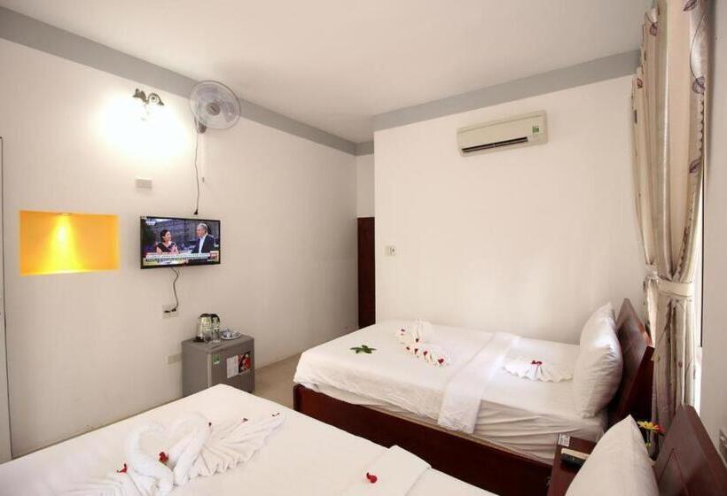 اتاق لوکس چهار تخته, Nu Cuoi Mui Ne Hotel & Restaurant