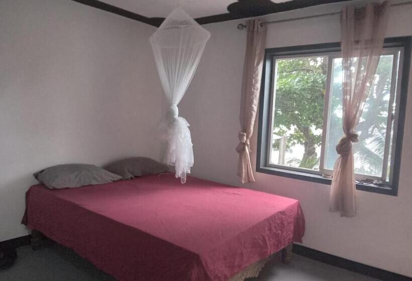 اتاق لوکس با بالکن و چشم‌انداز دریا, Port Antonio Brian S Beach House