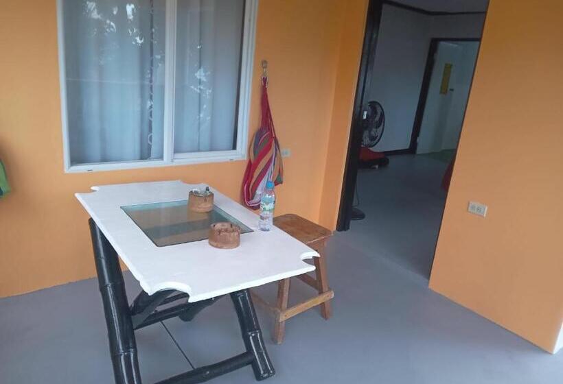 اتاق لوکس با بالکن و چشم‌انداز دریا, Port Antonio Brian S Beach House