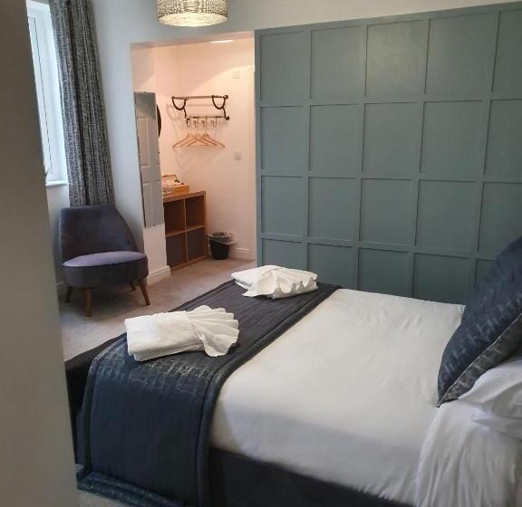 Номер Deluxe, Rooms At The Dressers Arms