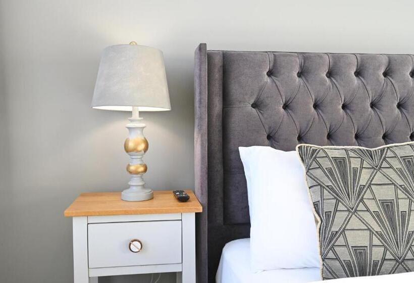 اتاق استاندارد, Rooms At The Dressers Arms