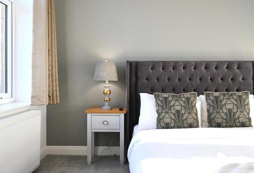 Номер Deluxe, Rooms At The Dressers Arms