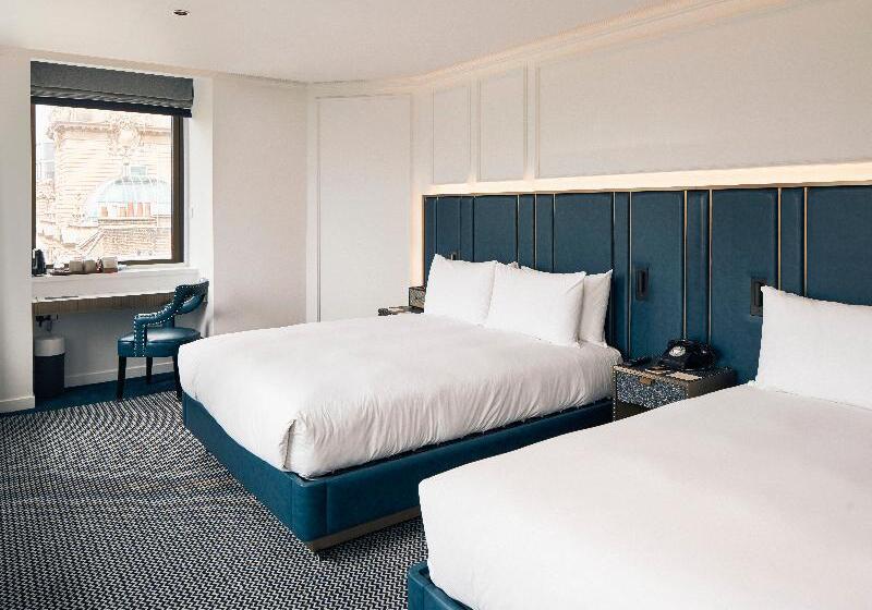 家庭间, Page8, Page Hotels