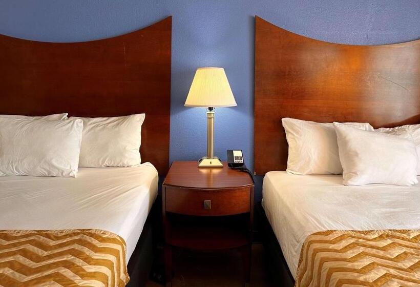 Standardrum 2 Dubbelsängar, Travelodge By Wyndham Fort Wayne North