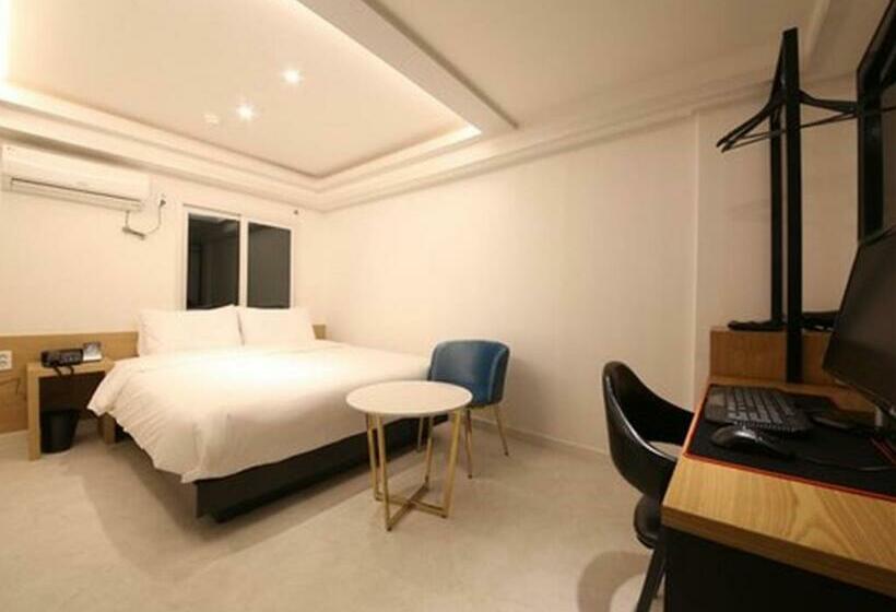 Номер Superior, Busan Seomyeon Business Hotel J7