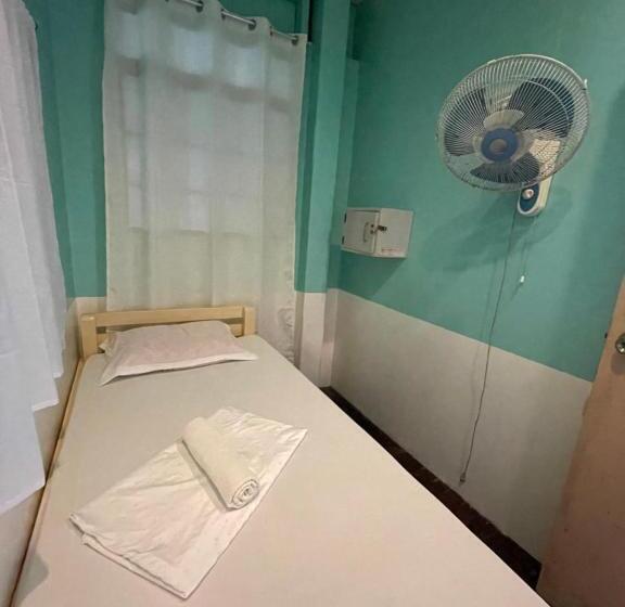 스탠다드 싱글 룸 공동욕실, Austrias Guest House