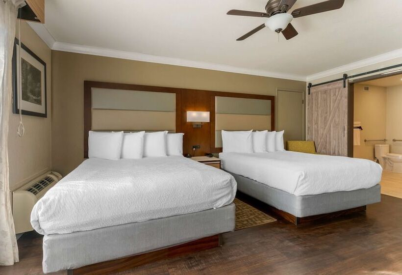 Family Suite, Best Western Plus Forest Park Inn