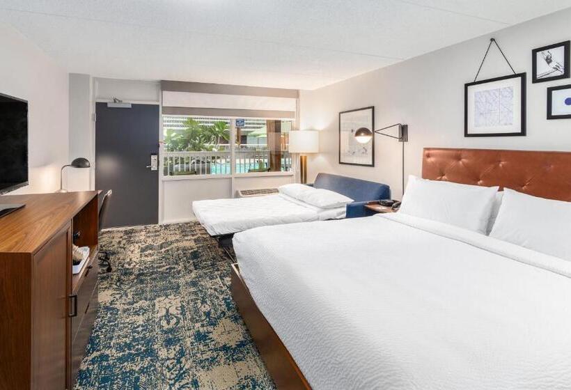 스탠다드 룸 킹사이즈 침대, Four Points By Sheraton Eastham Cape Cod
