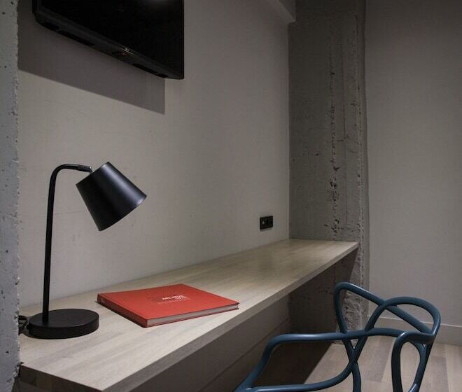패밀리 룸, Art Suites Korai