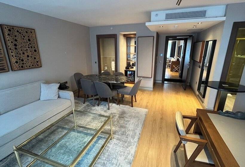 スイート（家族用）, Kings Cross Hotel Istanbul