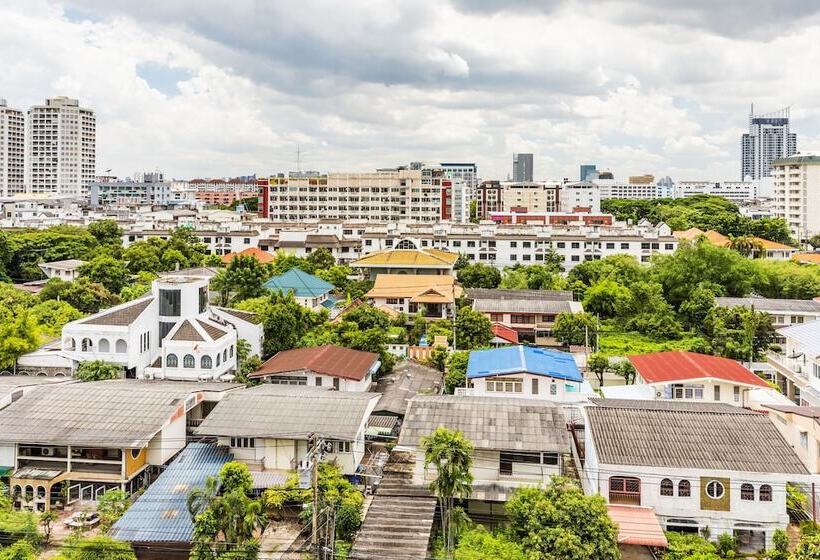 Номер Стандарт, Livotel Express Hotel Ramkhamhaeng 50 Bangkok   No Parking
