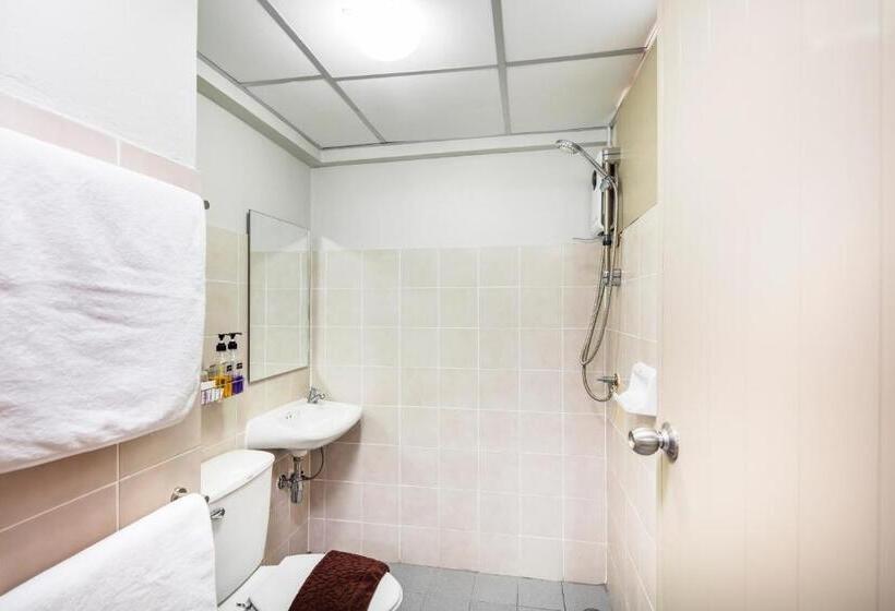 Семейный Номер, Livotel Express Hotel Ramkhamhaeng 50 Bangkok   No Parking