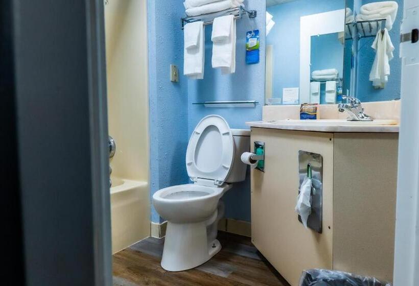 Люкс Deluxe Кровать Кинг, Baymont By Wyndham London Ky