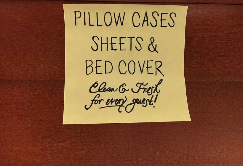 Standard Room, Hampton Inn Joliet  I80