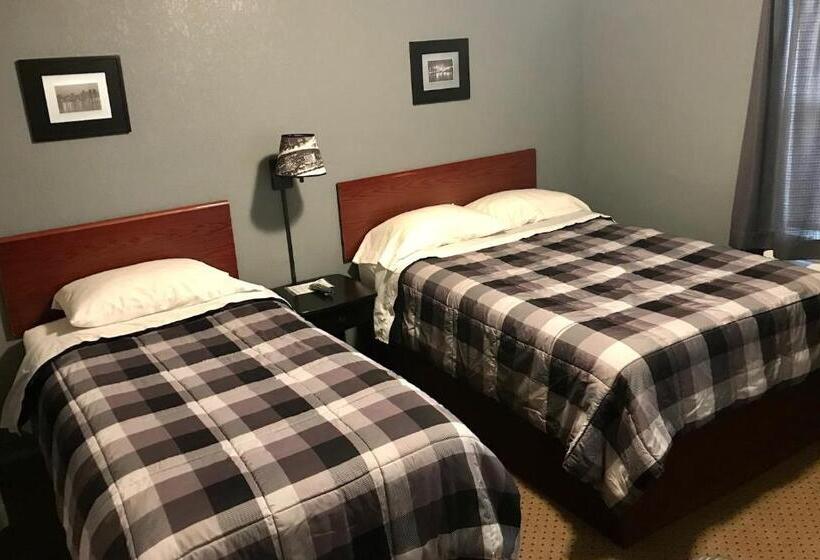 Номер Стандарт, Highland Court Motel
