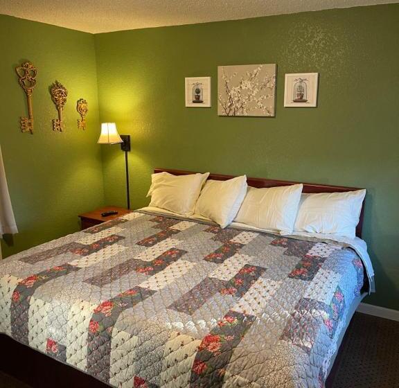 Стандартный Номер Кровать Кинг, Highland Court Motel