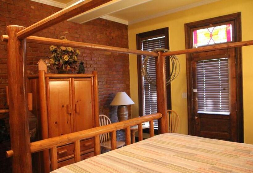 Номер Deluxe Кровать Кинг, Hines Mansion