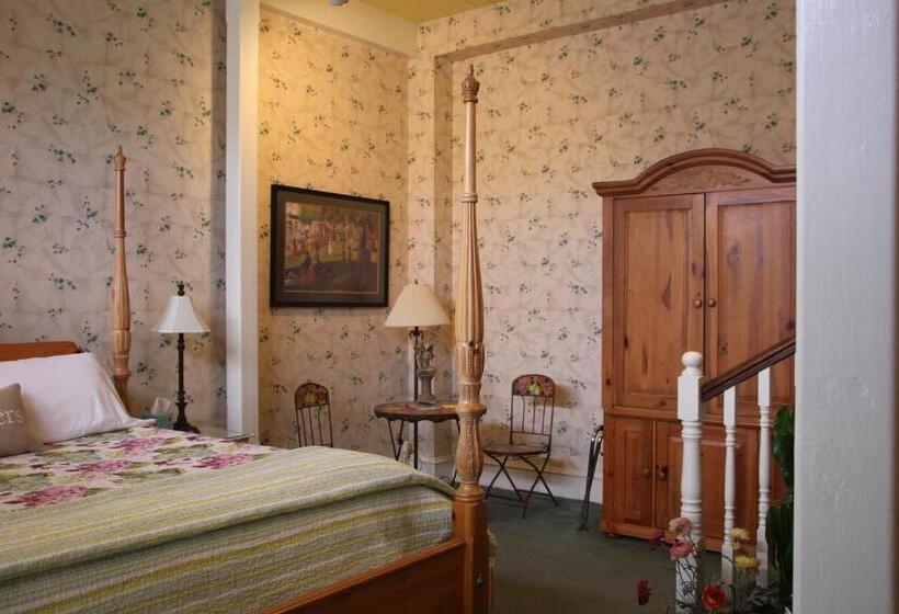 Номер Deluxe Кровать Кинг, Hines Mansion
