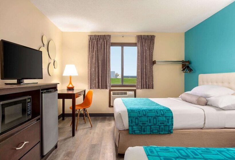 Номер Deluxe, Howard Johnson By Wyndham Waterloo/cedar Falls