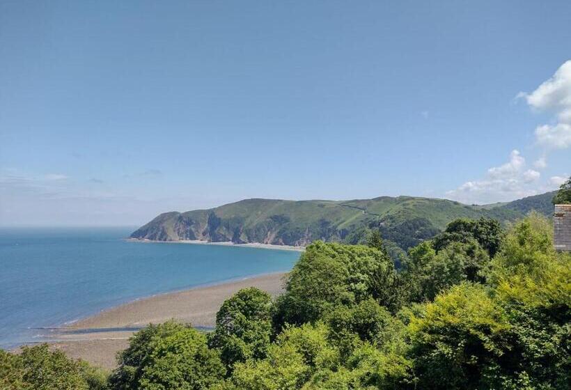 Классический Номер, Chough S Nest