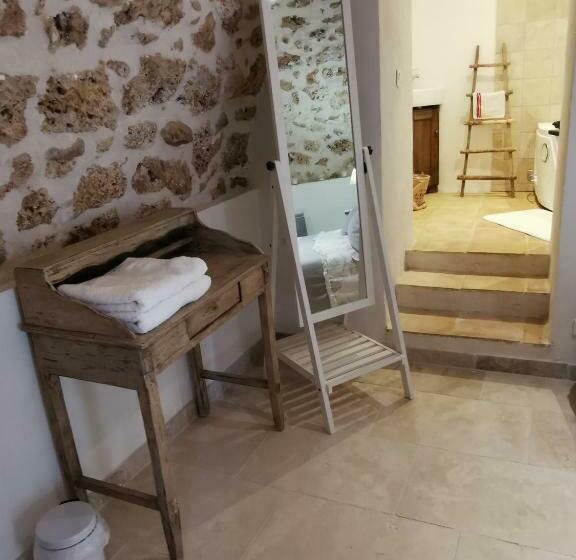 Номер Стандарт с Гидромассажем, La Bastide Du Capelier   Chambre D Hôtes