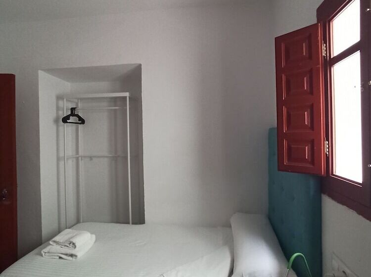 Номер Стандарт Индивидуальный, Vivian S Guest House