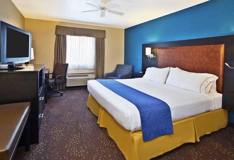 Номер Стандарт Двуспальная Кровать, Holiday Inn Express Mackinaw City, An Ihg