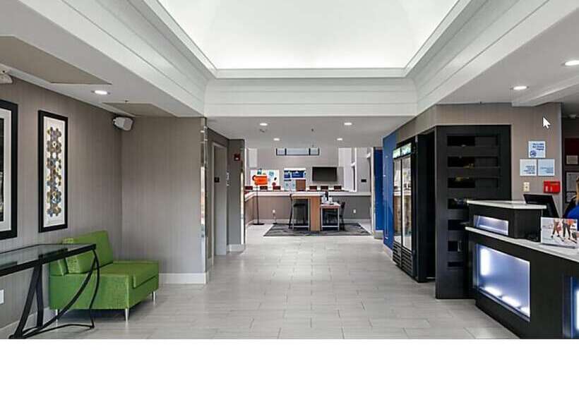 סוויטה, Holiday Inn Express & Suites Milton East I 10, An Ihg