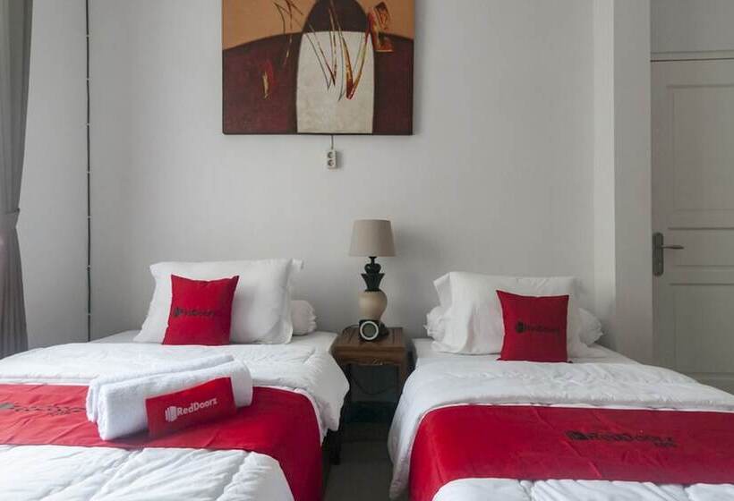 Номер Стандарт, Reddoorz Syariah Plus Near Trans Studio Cibubur