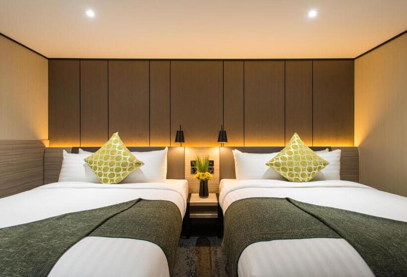 Семейный Номер, Aerotel London Heathrow, Terminal 2 & Terminal 3