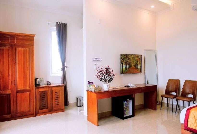 اتاق لوکس سه تخته, Mekong Gia Lai Hotel   Me Kong Pleiku