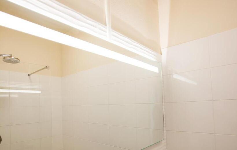 Семейный Номер, Moodz Hotel Vienne