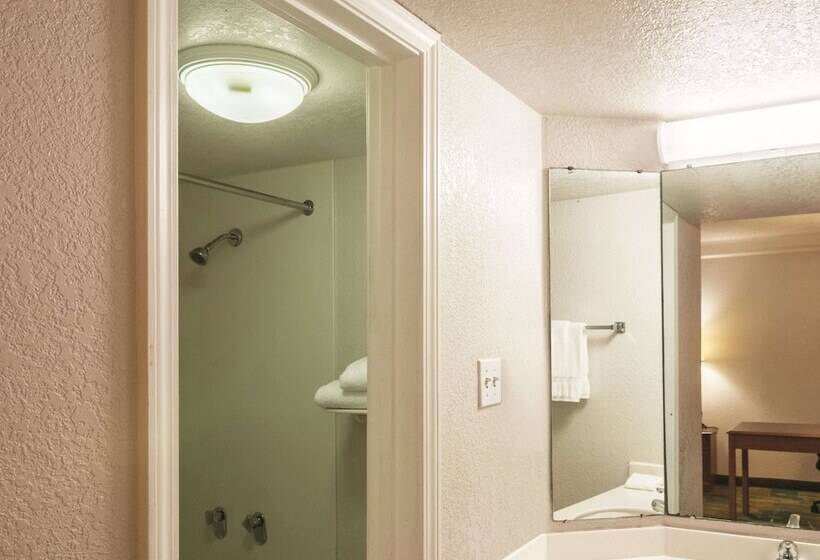 Номер Стандарт 2 Двуспальные Кровати, La Quinta Inn By Wyndham New Orleans West Bank / Gretna
