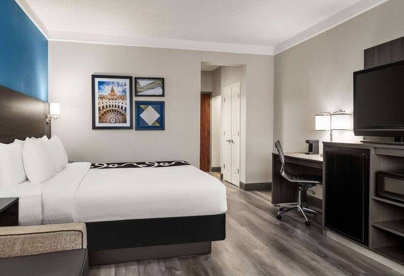 Номер Deluxe, La Quinta By Wyndham Round Rock North