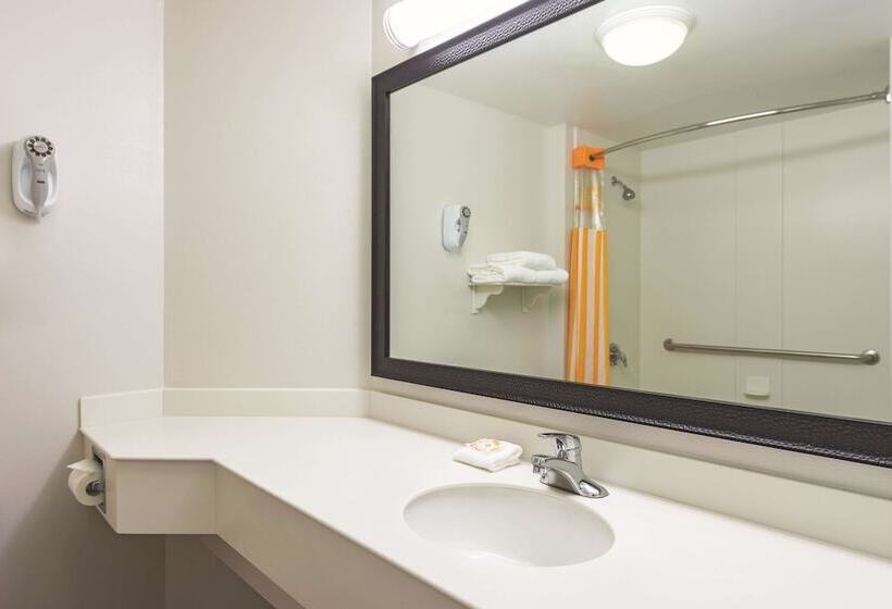 豪华套房, La Quinta By Wyndham St. Louis Westport