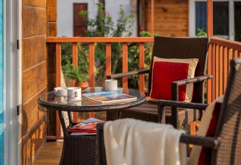 Хижина, Mariners Bay Beach Resort