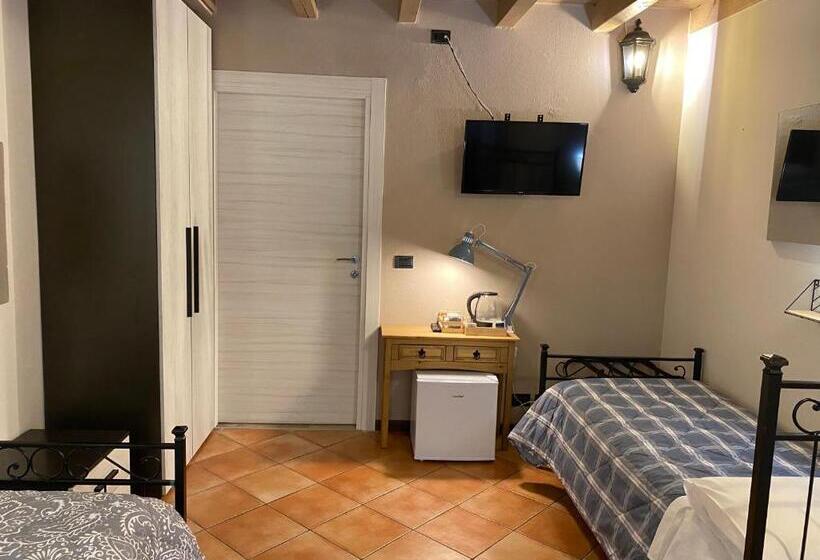 Номер Стандарт, La Casina