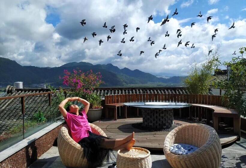 Family Suite, Floral Tengchong Mountain Residence