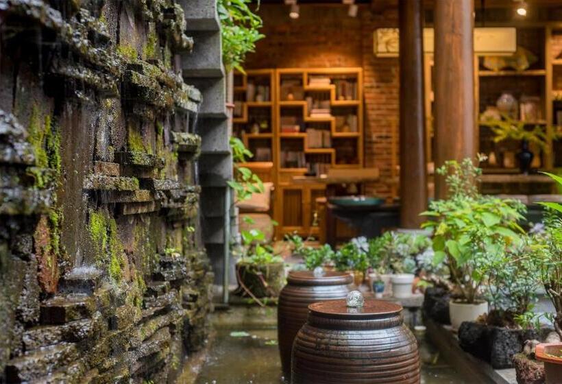 Номер Стандарт, Floral Tengchong Mountain Residence